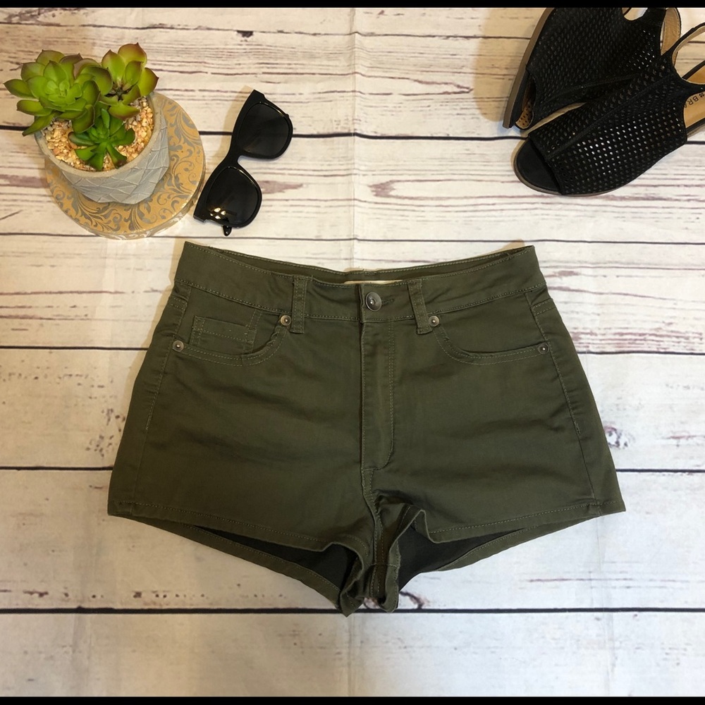 Green shorts size 28 woman